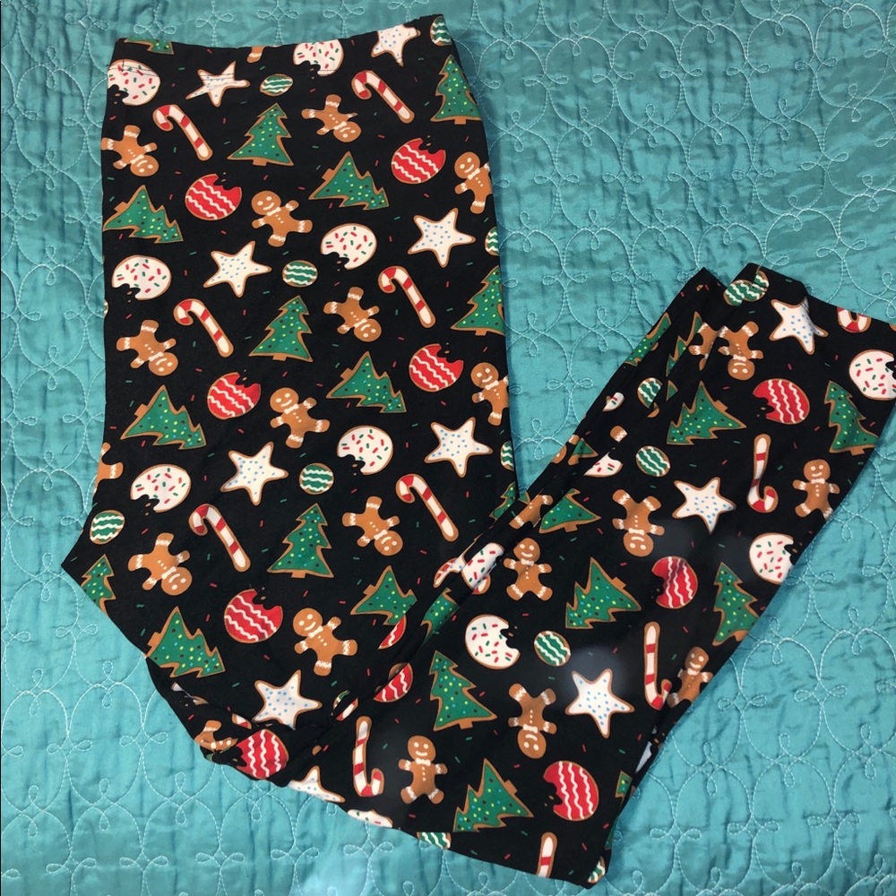 Derek Heart Black Christmas Leggings